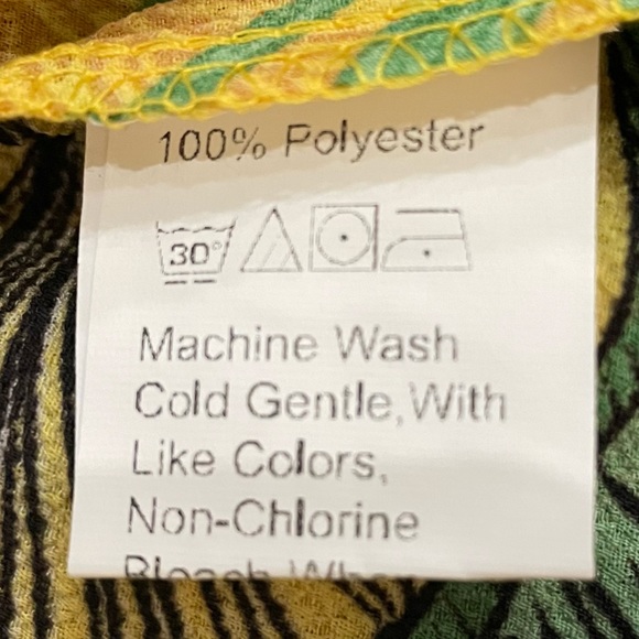 SHEIN Curve plus size tropical palm leaf print blouse / 2X / Excellent condition - Picture 11 of 11